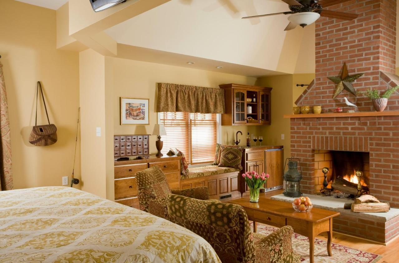 Brampton 1860 Bed & Breakfast Chestertown Bagian luar foto
