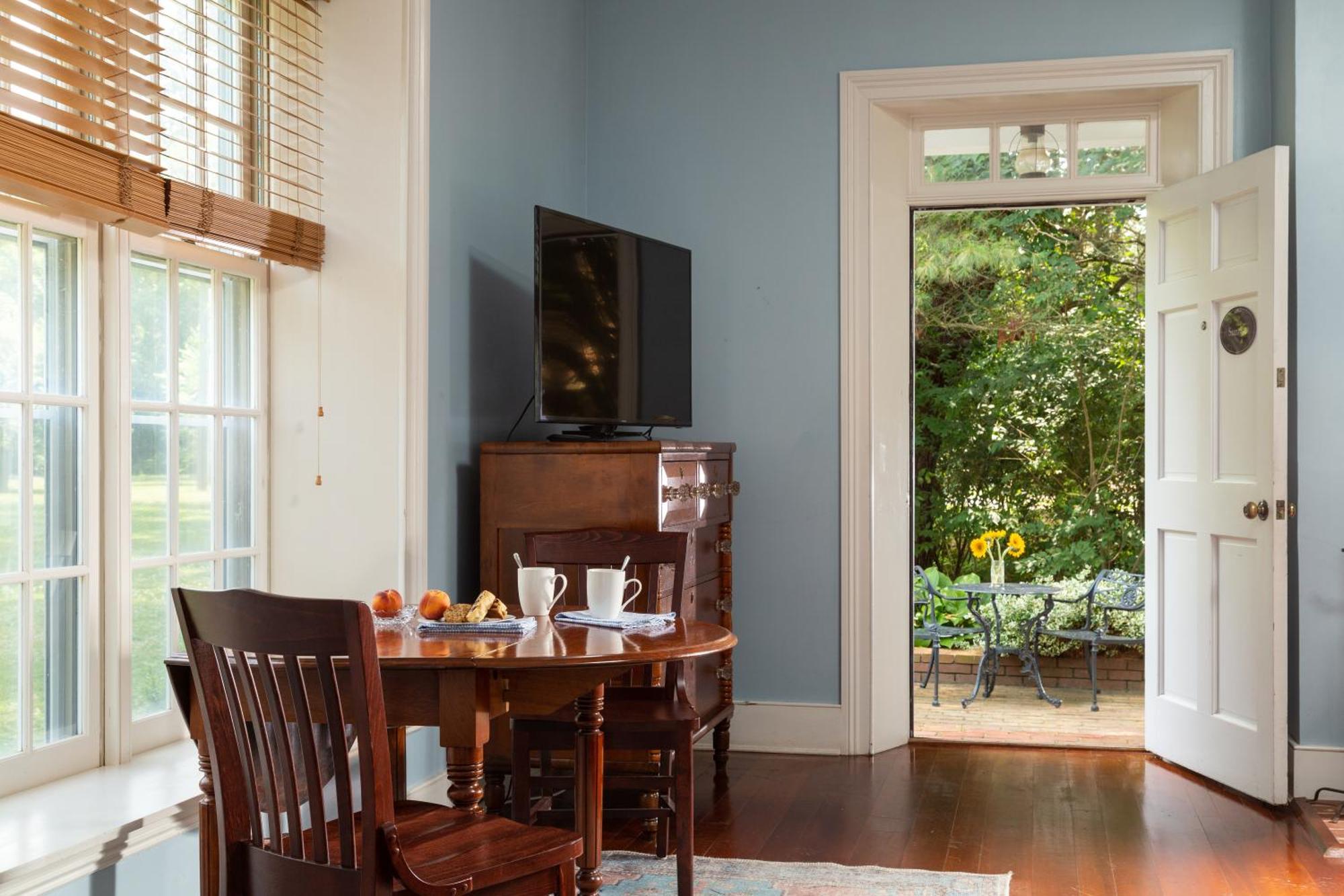 Brampton 1860 Bed & Breakfast Chestertown Bagian luar foto