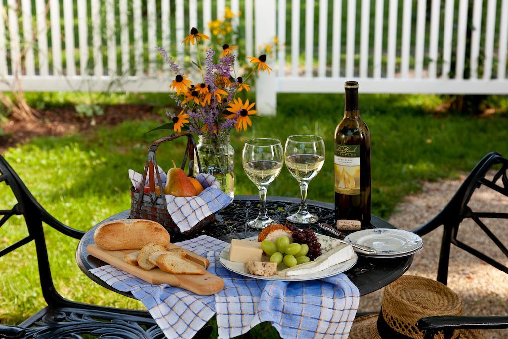 Brampton 1860 Bed & Breakfast Chestertown Bagian luar foto